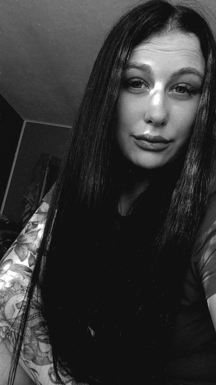 IncredibleLady photo 1
