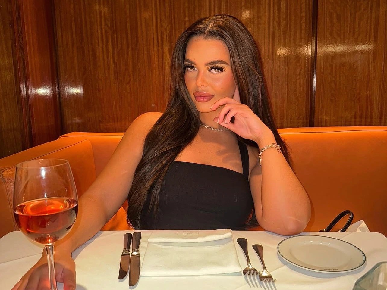 Brunette_bunnyxo photo 10