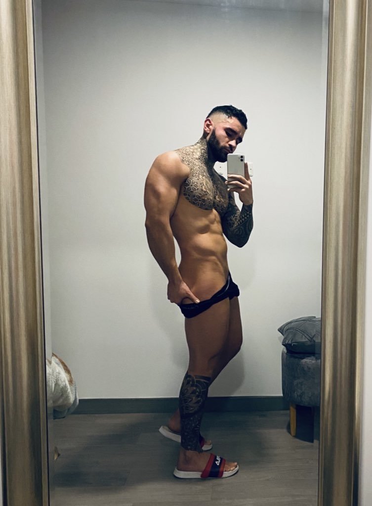 Alexcrozz photo 25