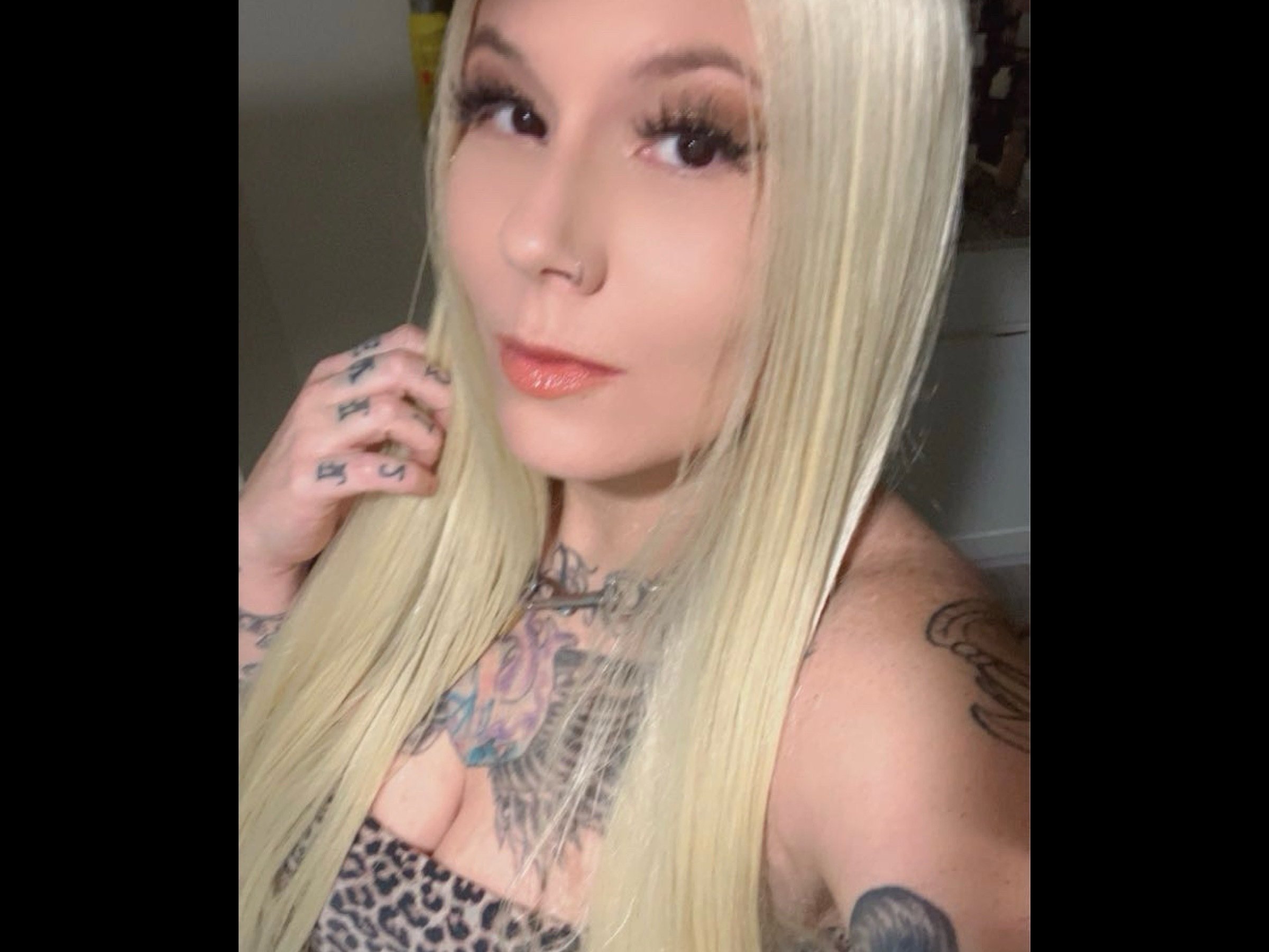 LoriMeyers_xo photo 2