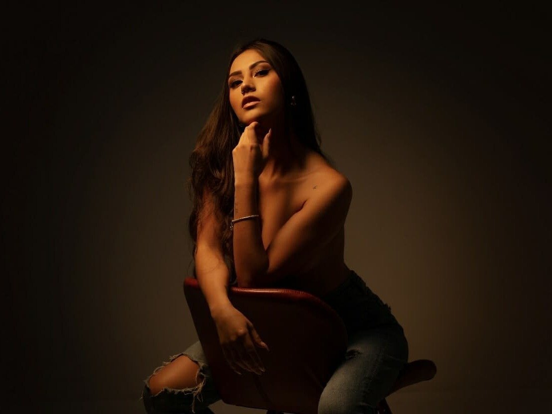IsabellaSaenz photo 16