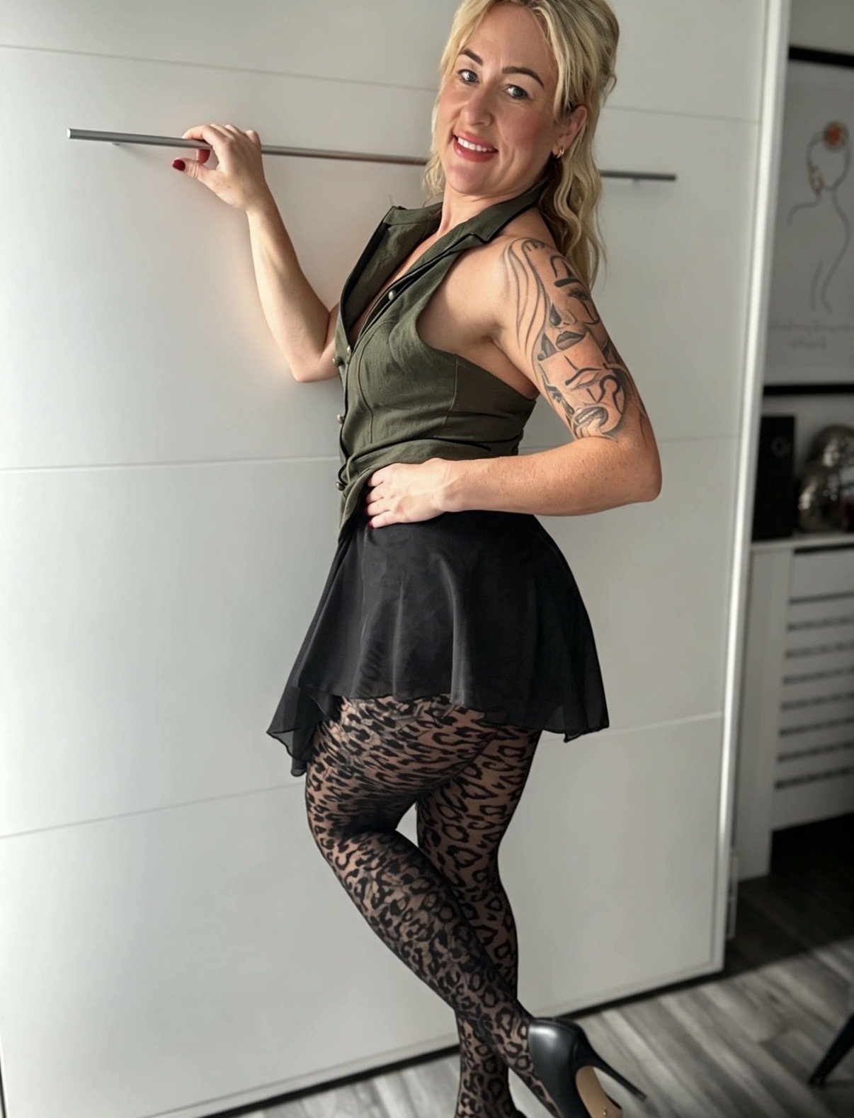 LittleMissSweetLips photo 37