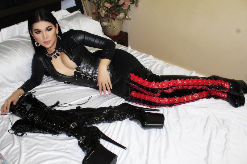 AffairToAGoddess photo 3