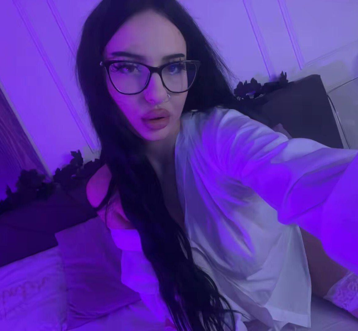 RavennFoxy photo 2