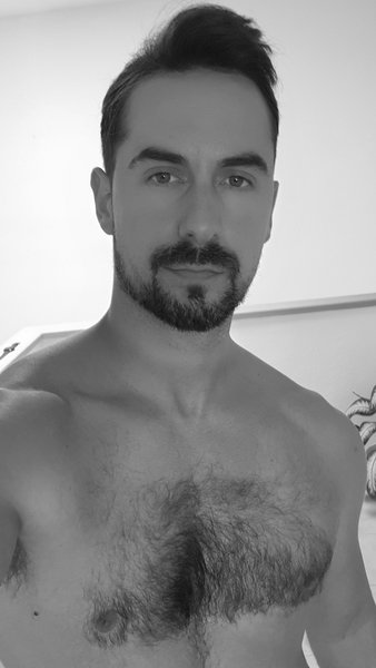 AntonioWest photo 39