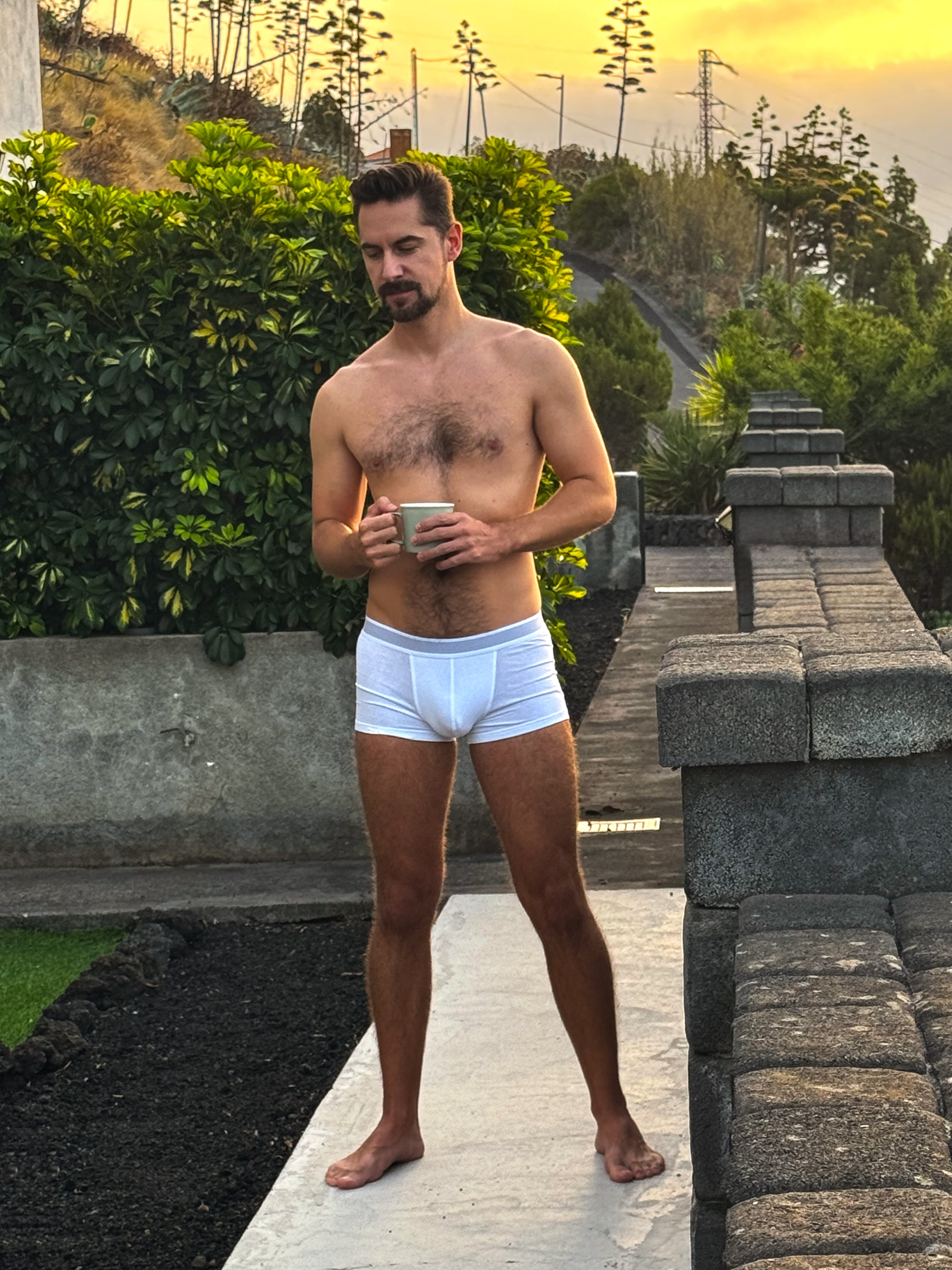 AntonioWest photo 44