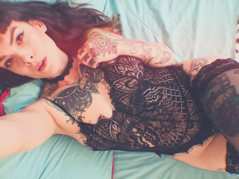 AlessaMoth photo 5