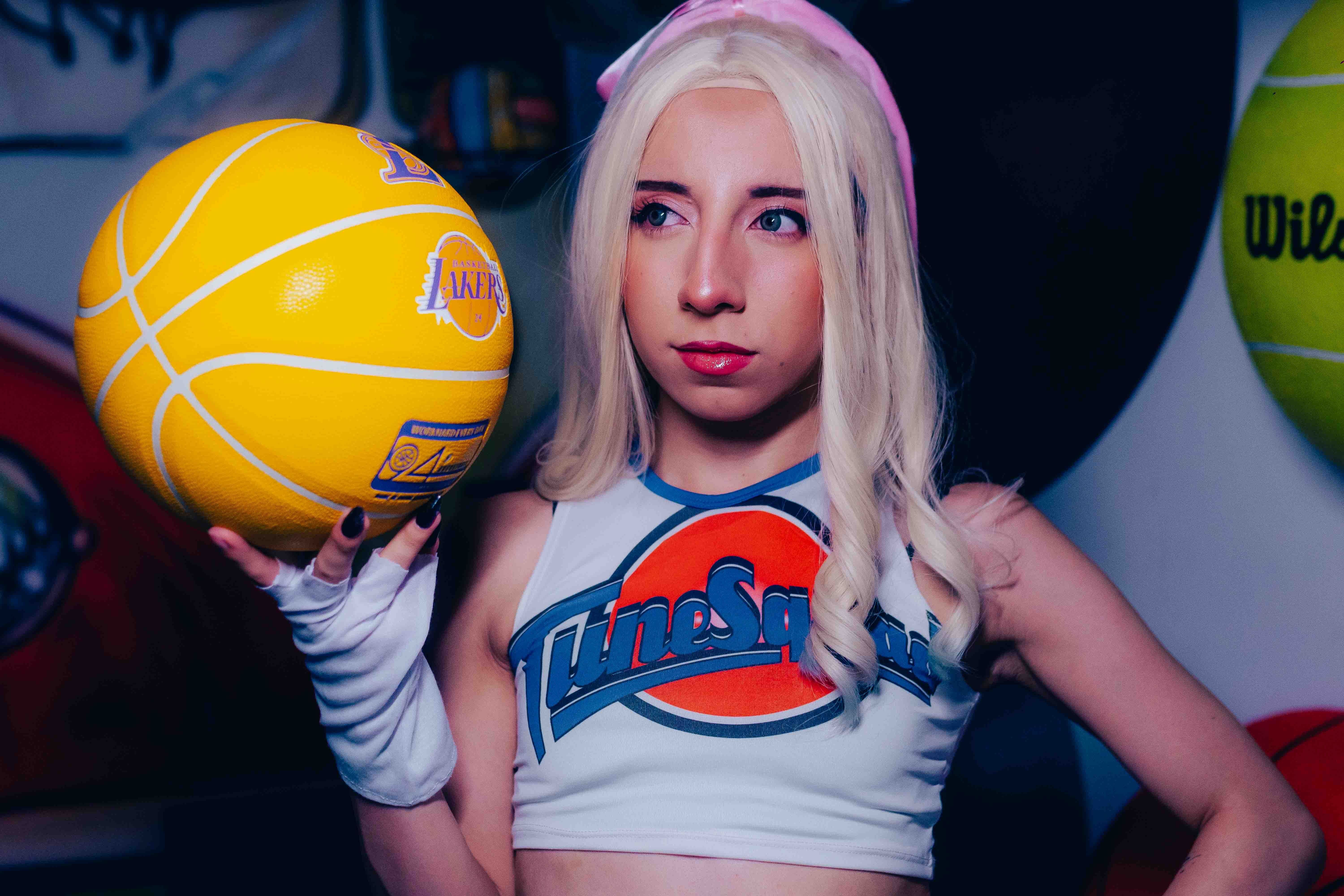 MIAADOLYN photo 26