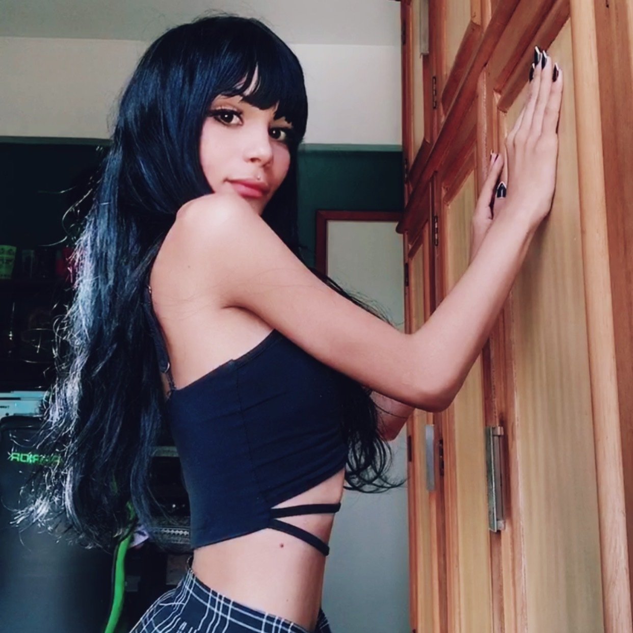 Skinny_Kitten photo 7