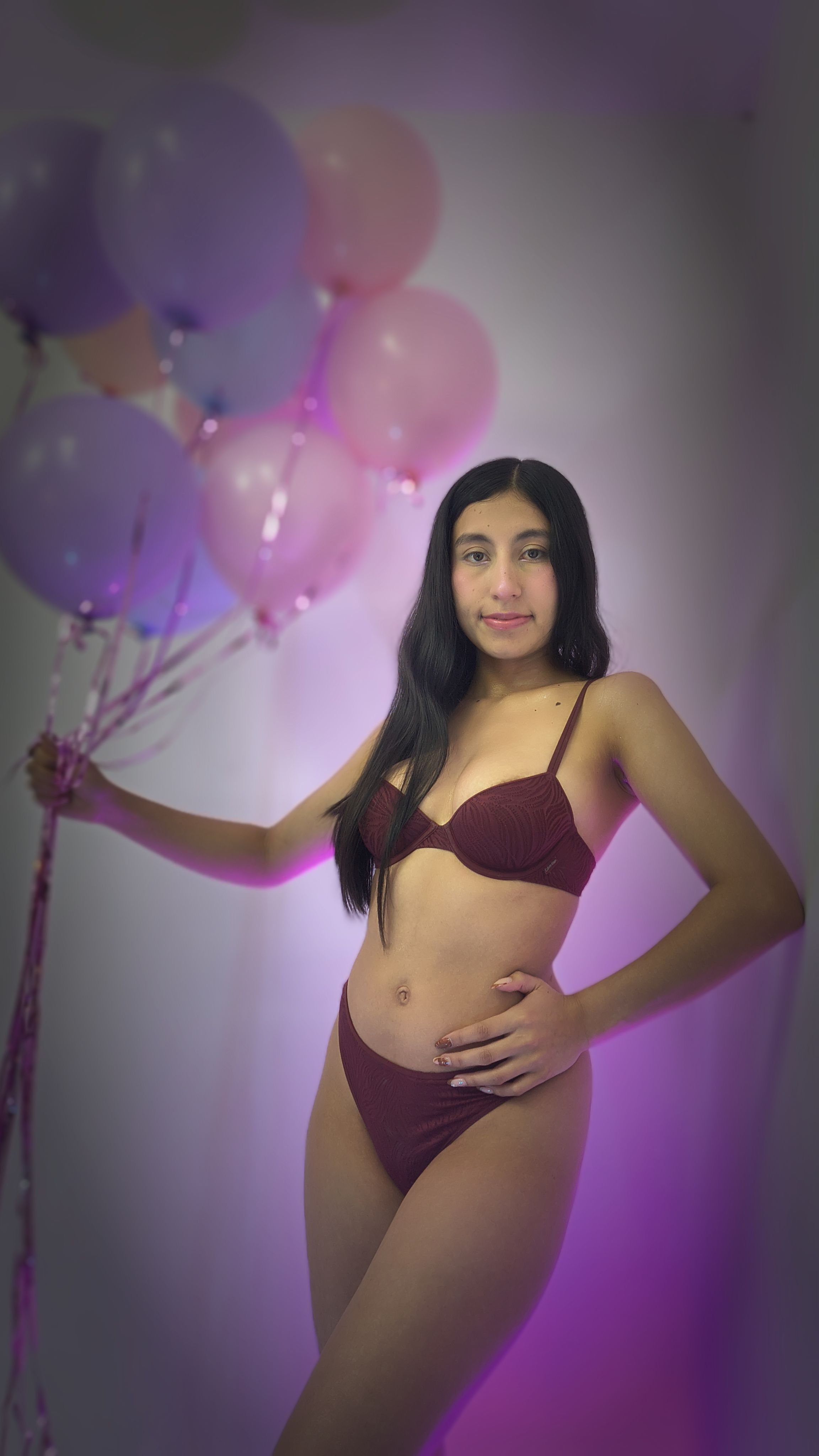EllieBella photo 21