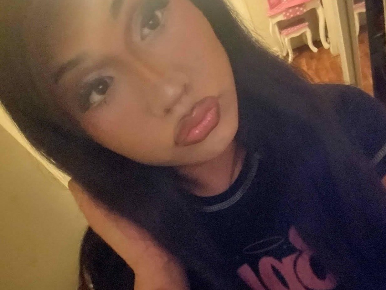Younglatina69 photo 1