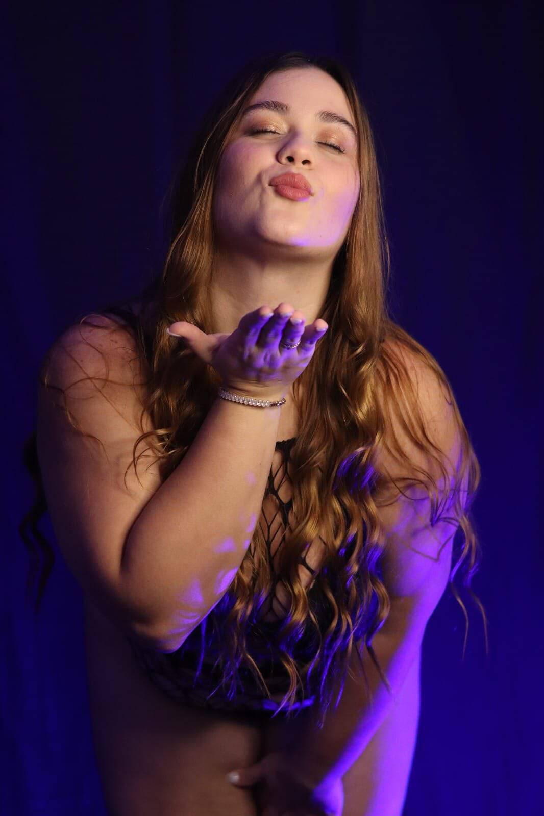 ZoeyBoobss photo 21