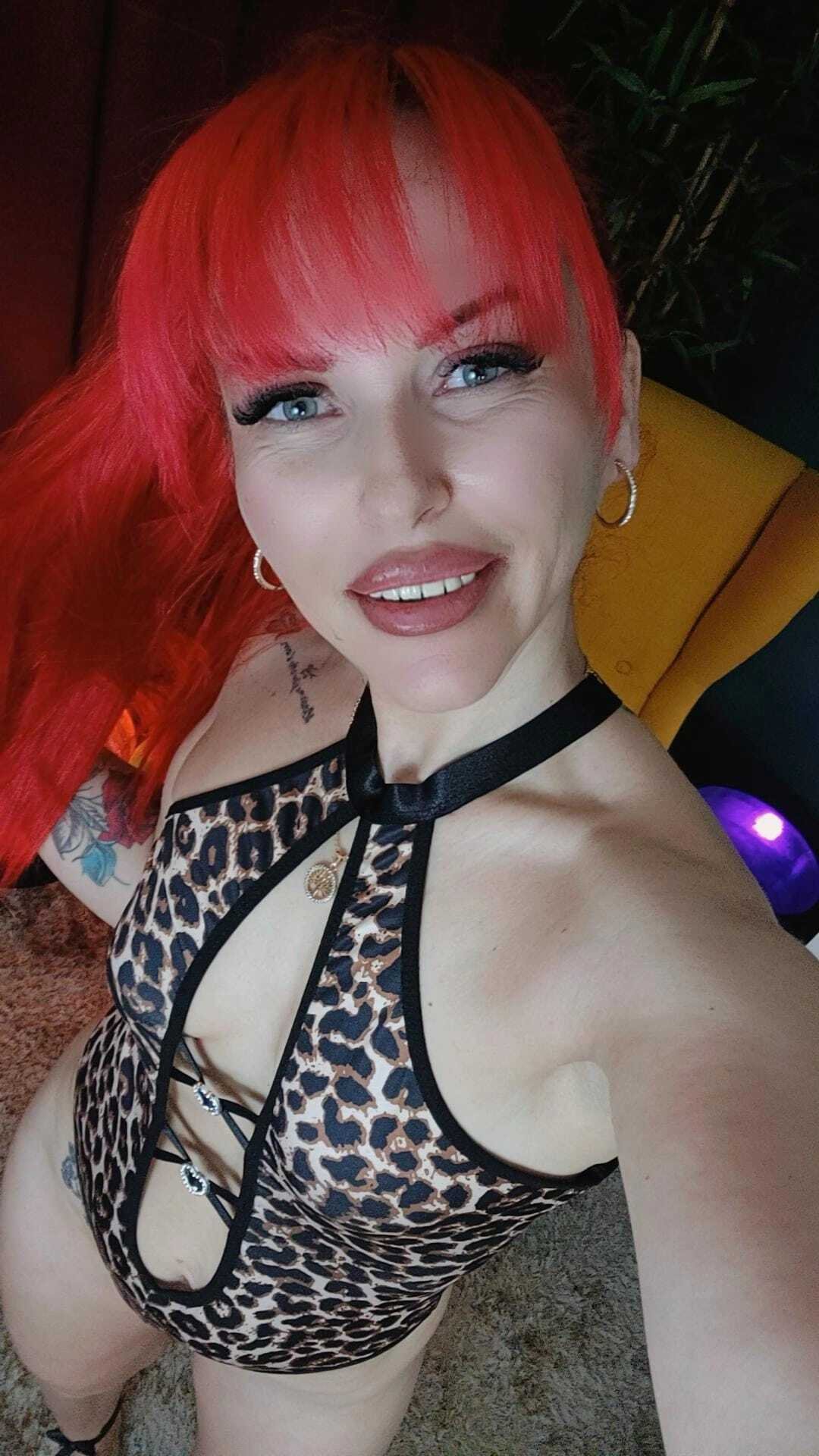 FoxxyMilf photo 11