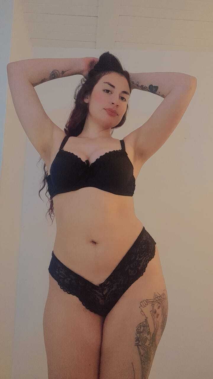 KatiaJones18 photo 182