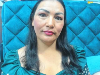 PENELOPELEWIS40