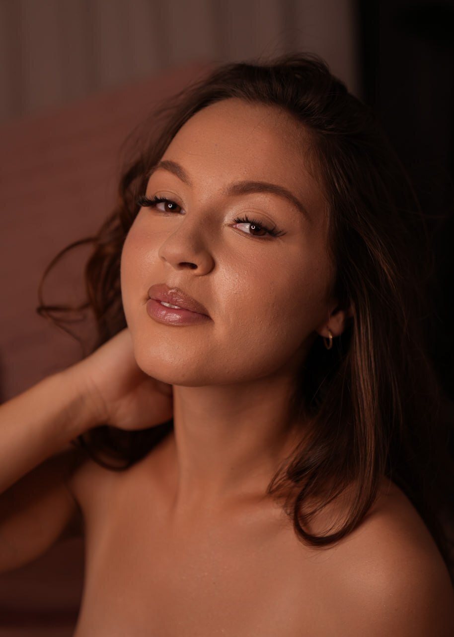 GoldenScarlett photo 12