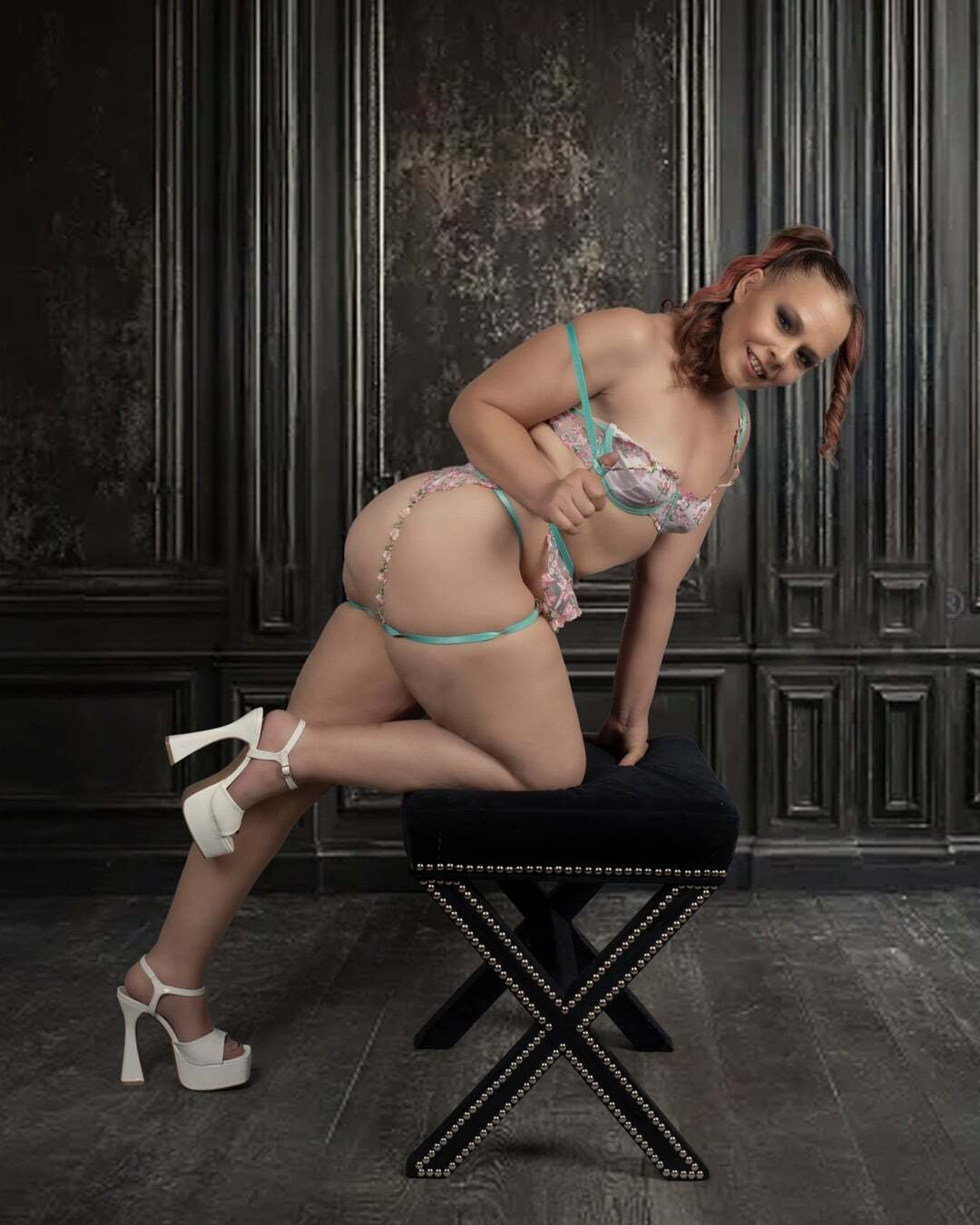 NikkiBea photo 29