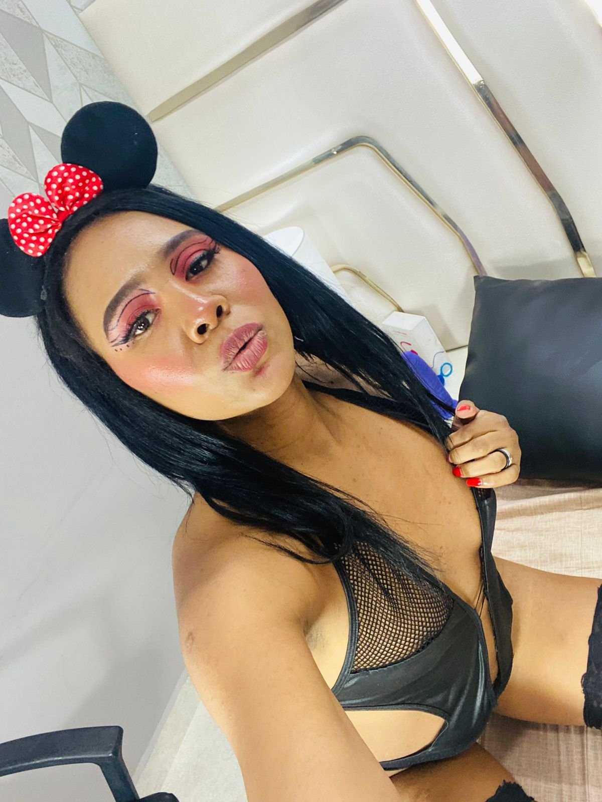 scarleethot photo 8
