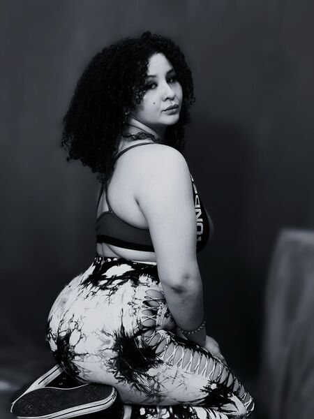 AlaeBigAss photo 135