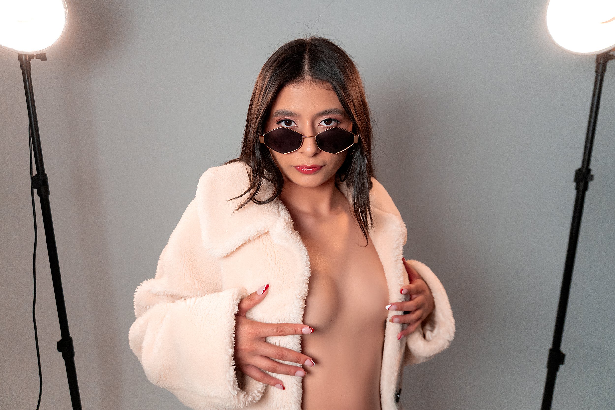 AleciaNoah photo 18