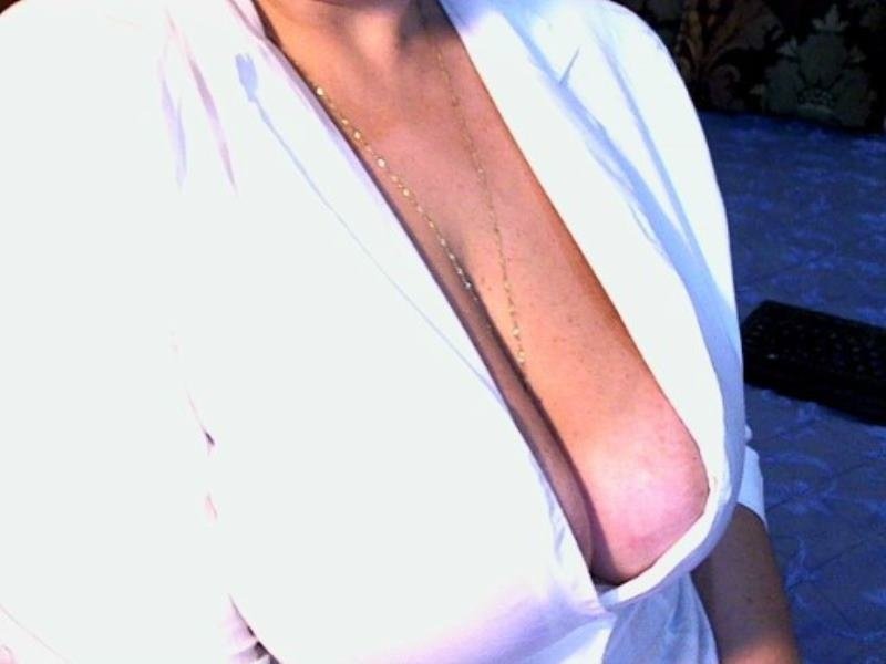 SultryLola photo 12