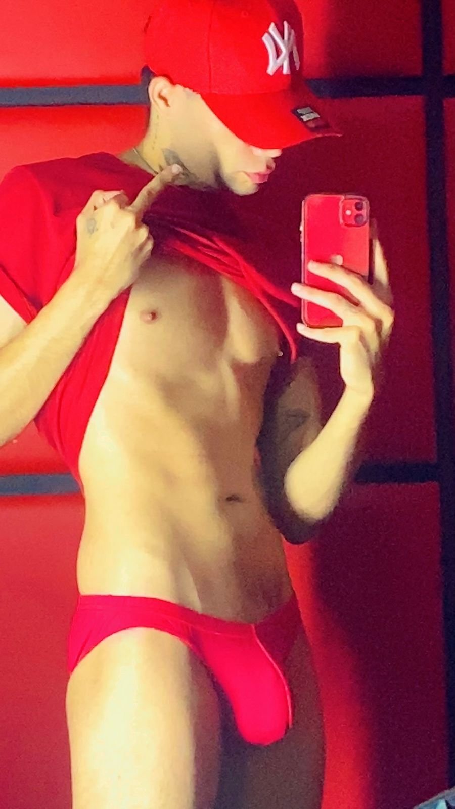 Daniel_huge22 photo 1