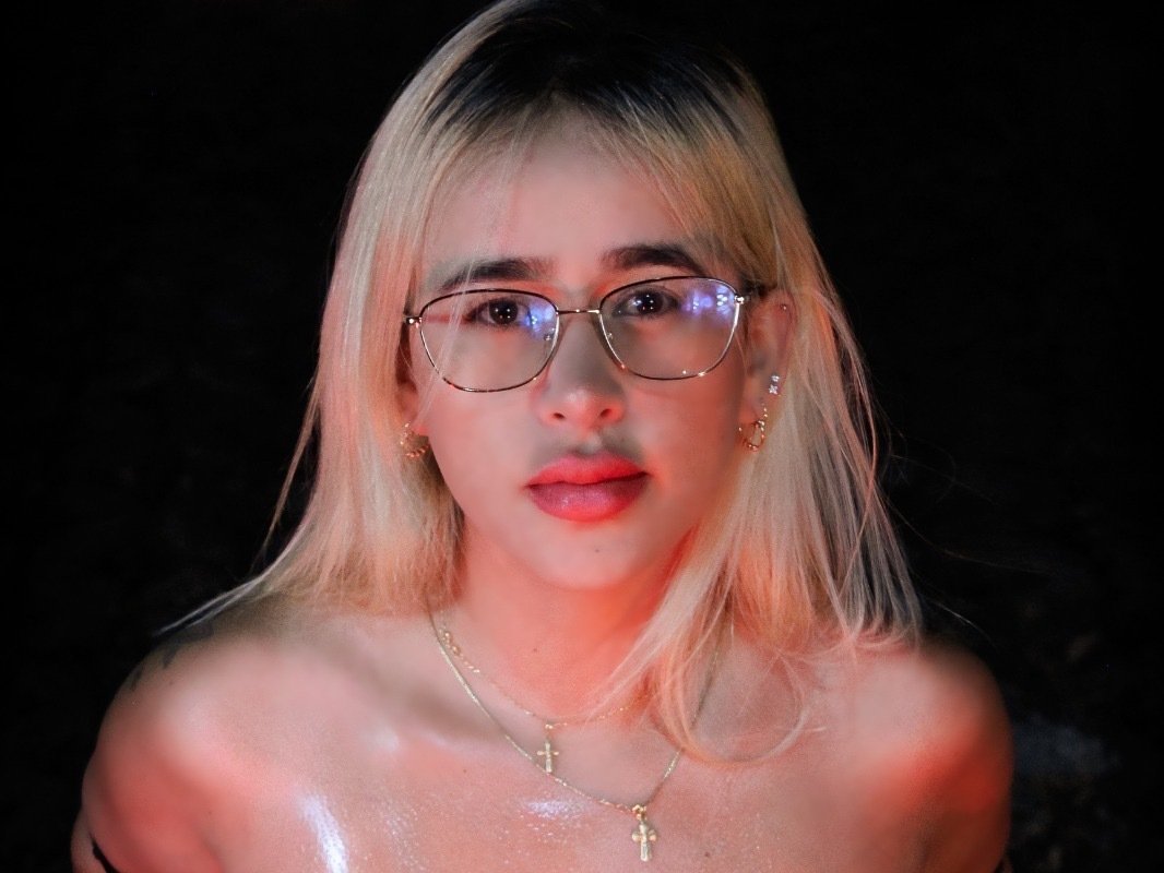 Alisson_kinky photo 1