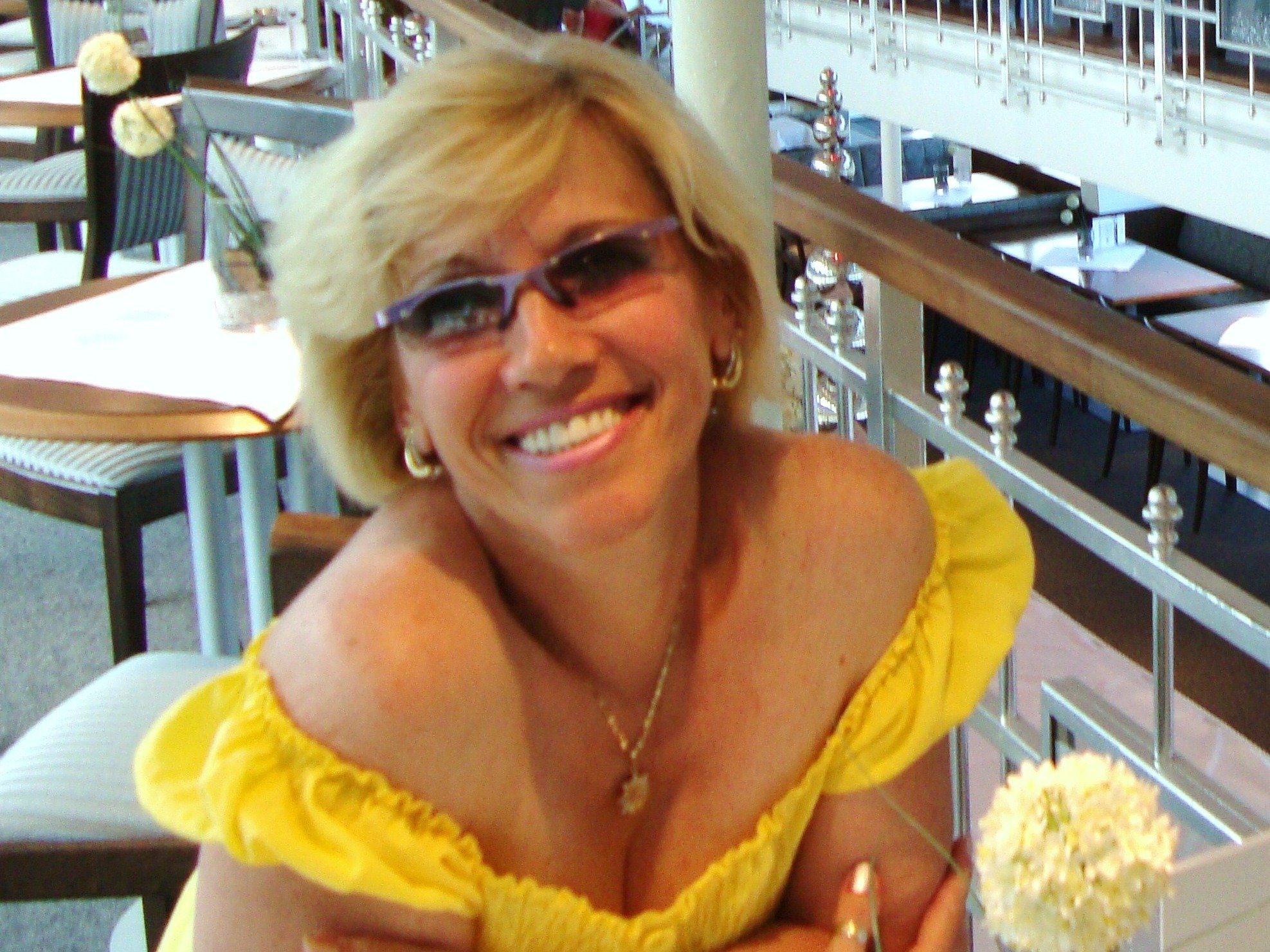 BlondPrettyLady photo 37