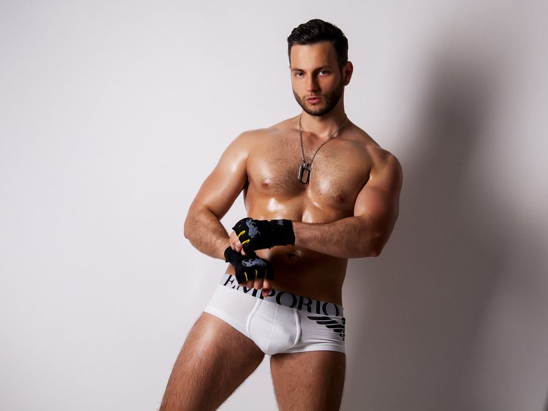 MarisMuscle photo 2