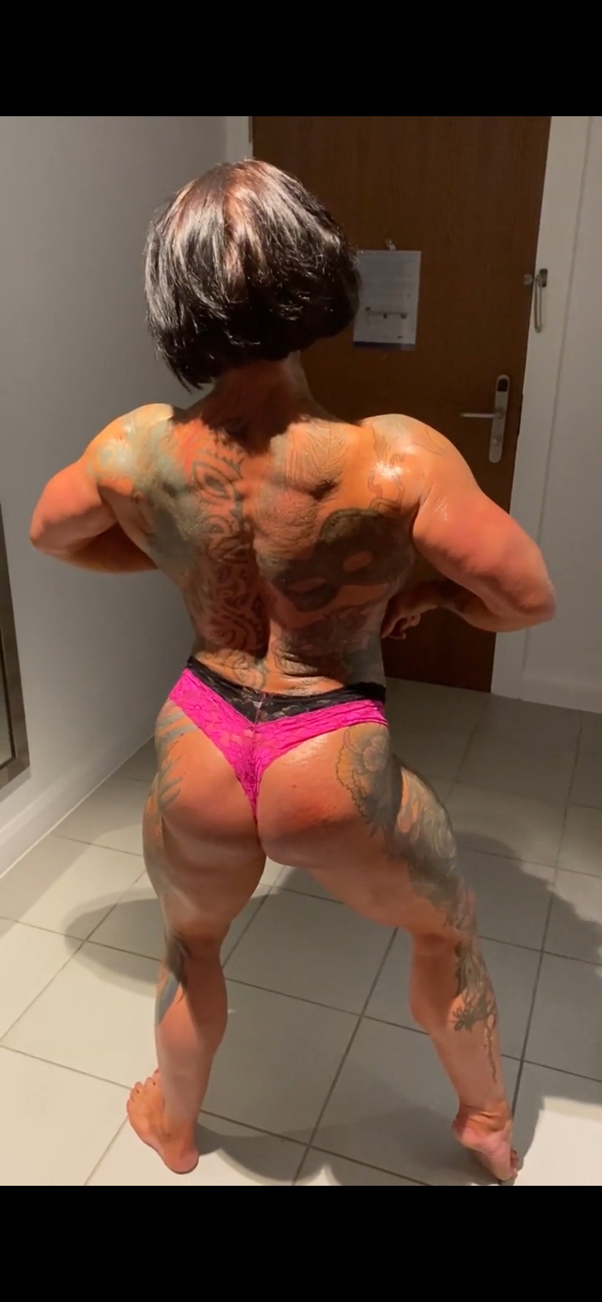 NiceMuscleGirlXZXZ photo 36