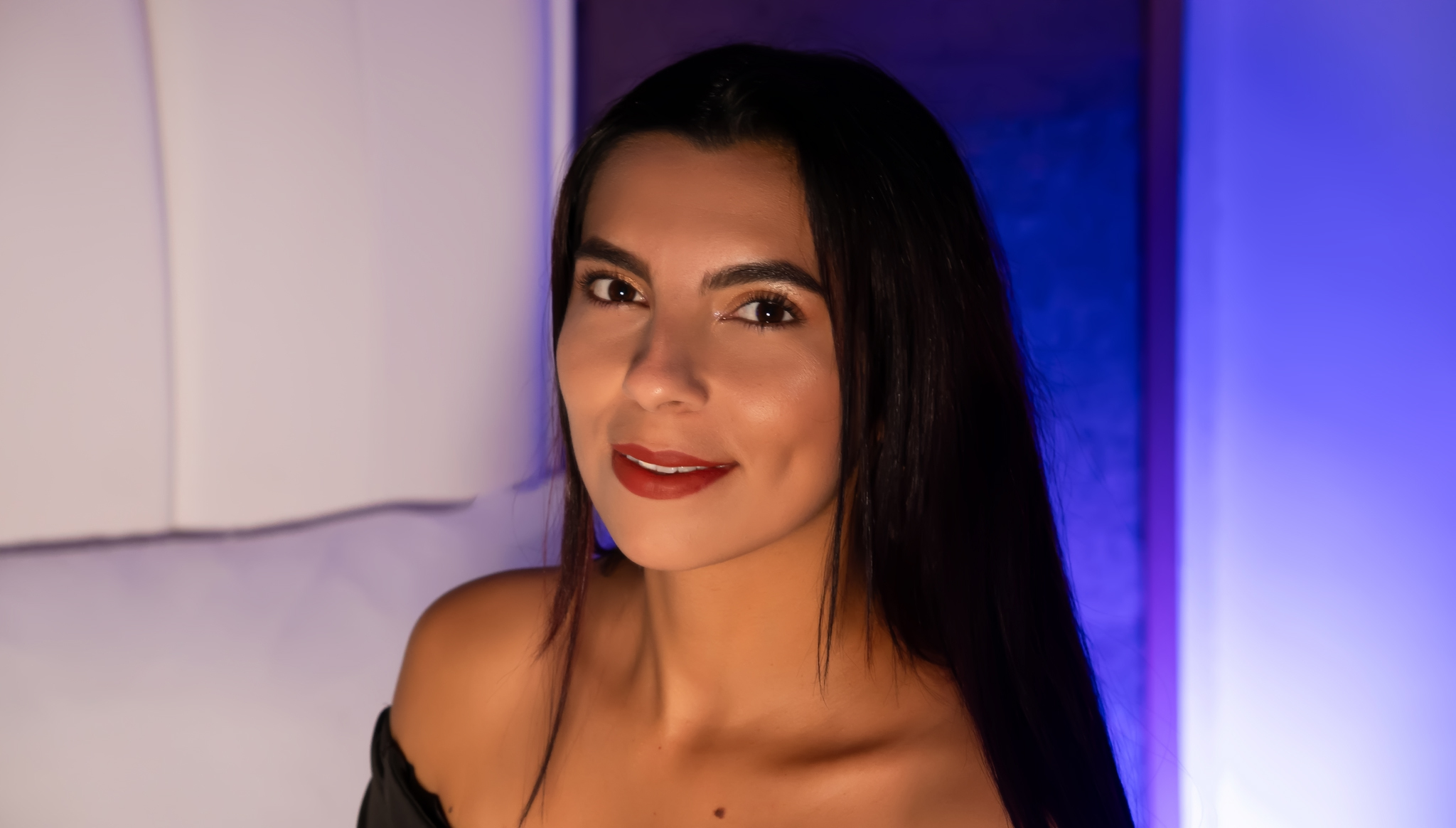 Carla_Torres photo 4