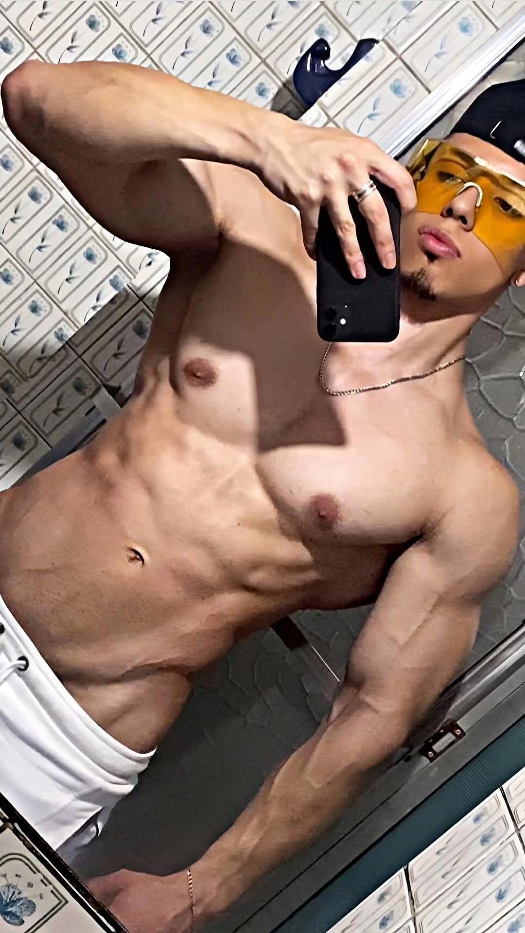 angelo_varek photo 12