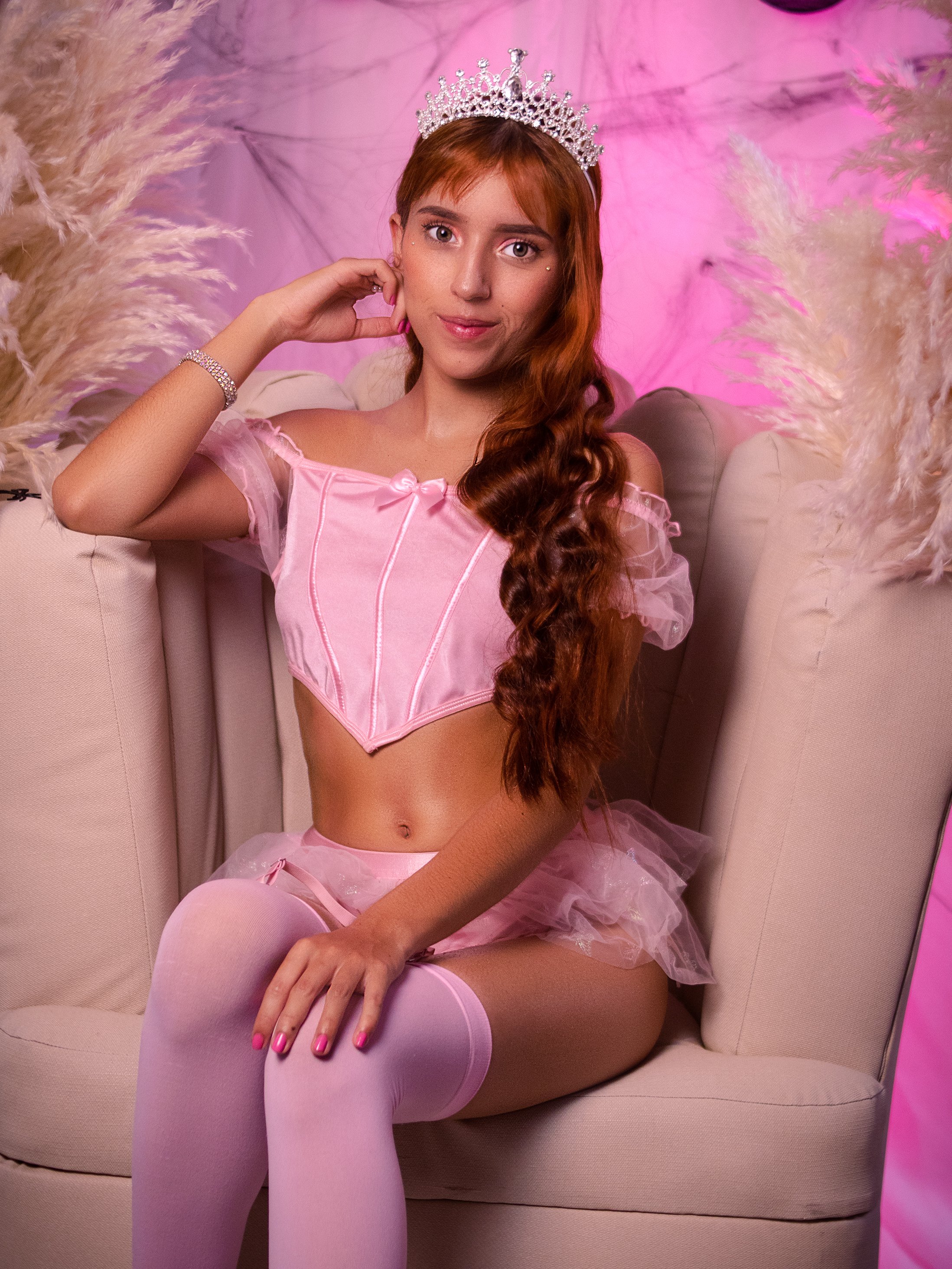 LeaThomsonn photo 94