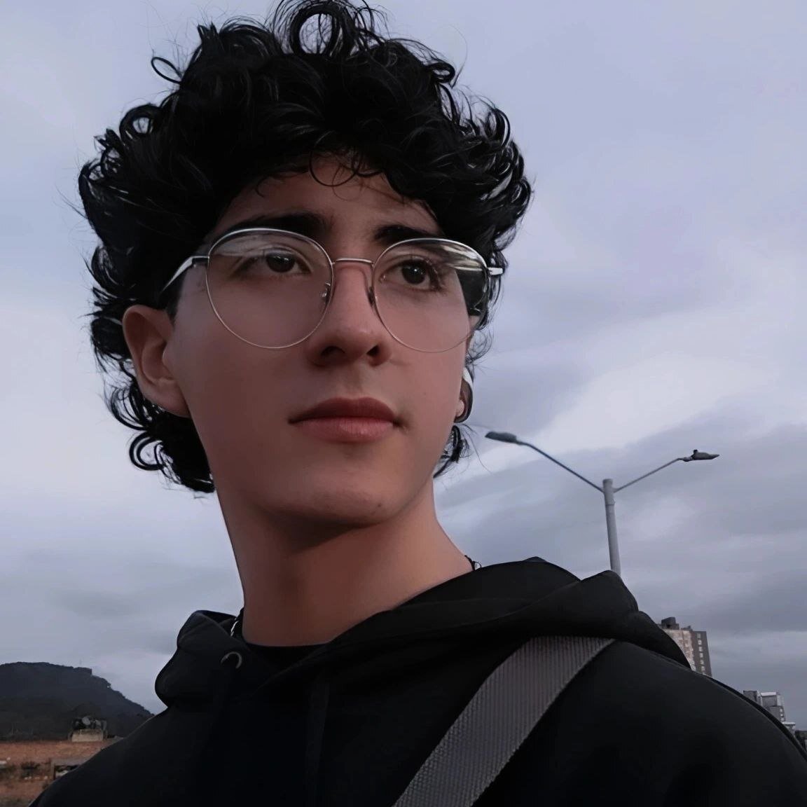 ElliotNoir photo 3
