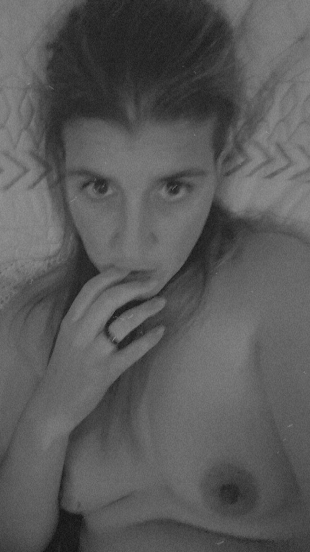 BellaWinters25 photo 1