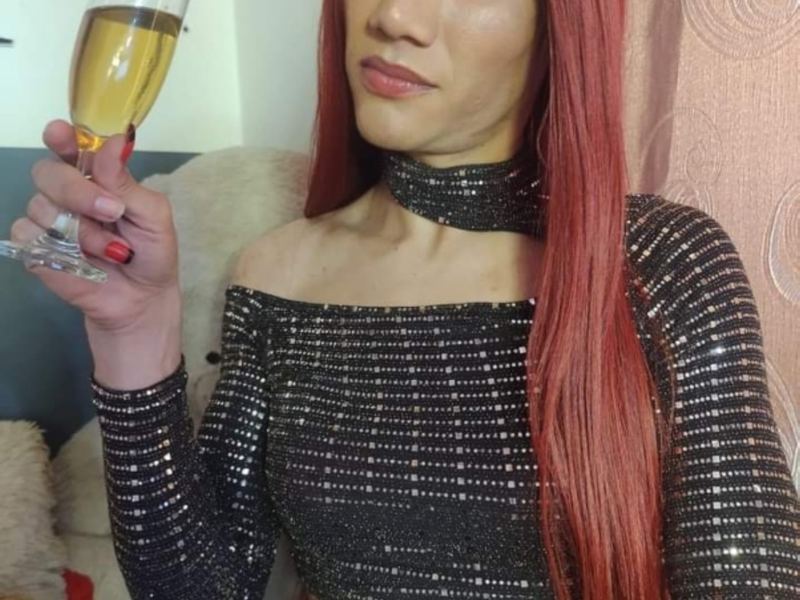 IssabellaHot photo 3