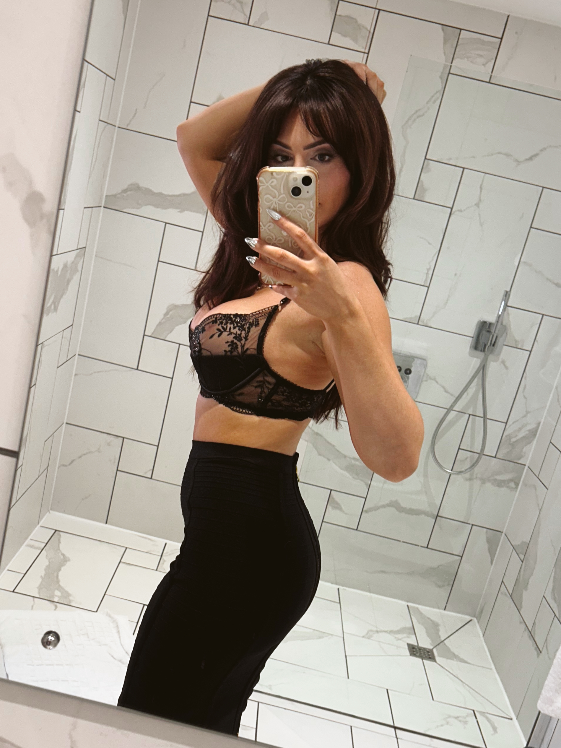 LottieRoseUK photo 3