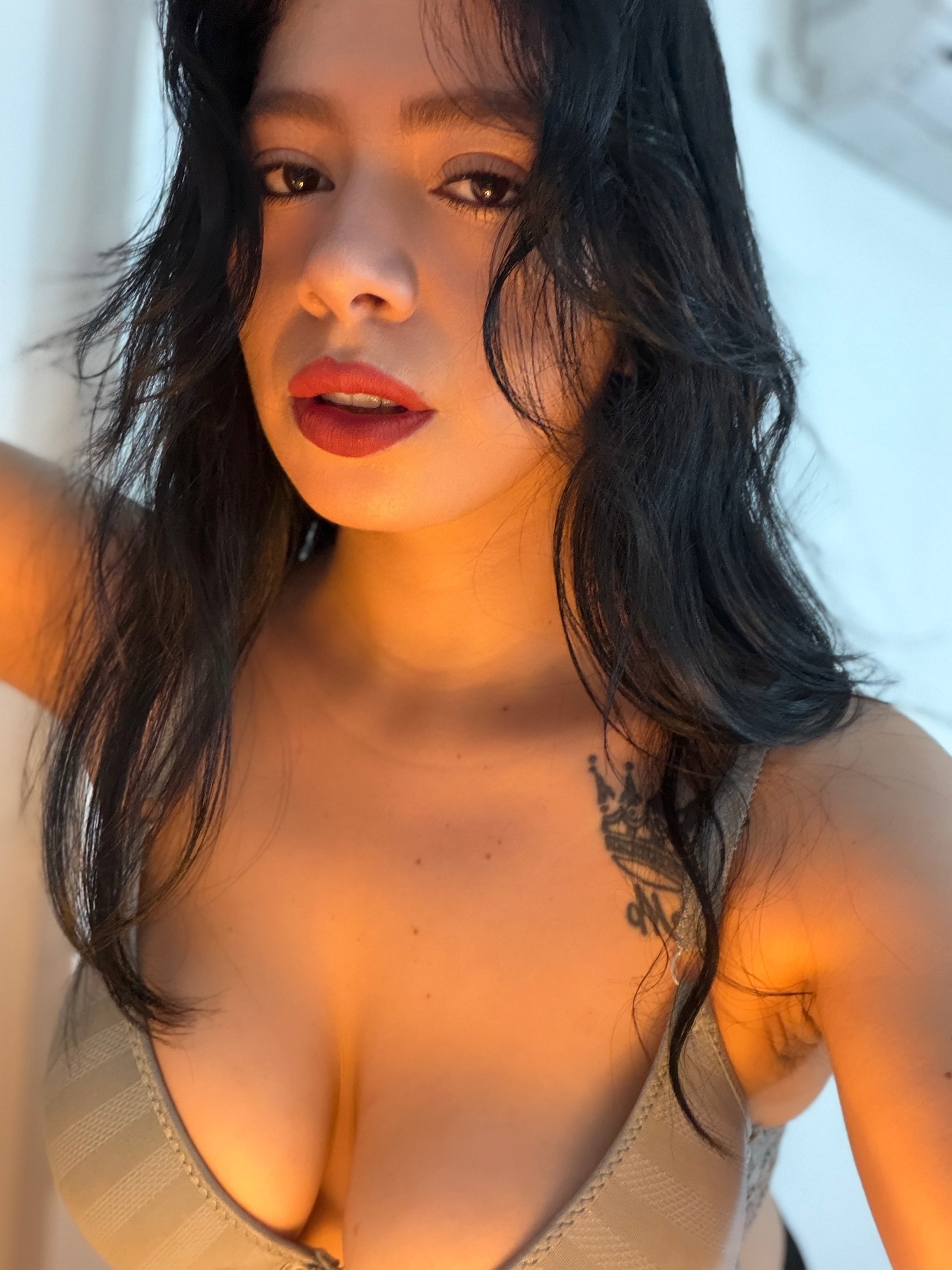LindaMancini photo 201
