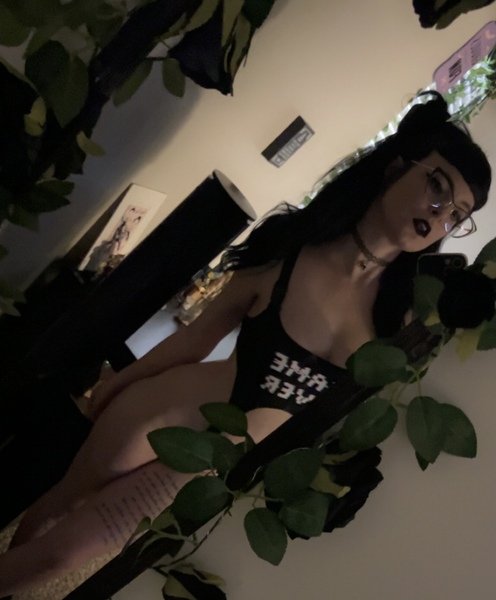 BettiePainXO photo 9