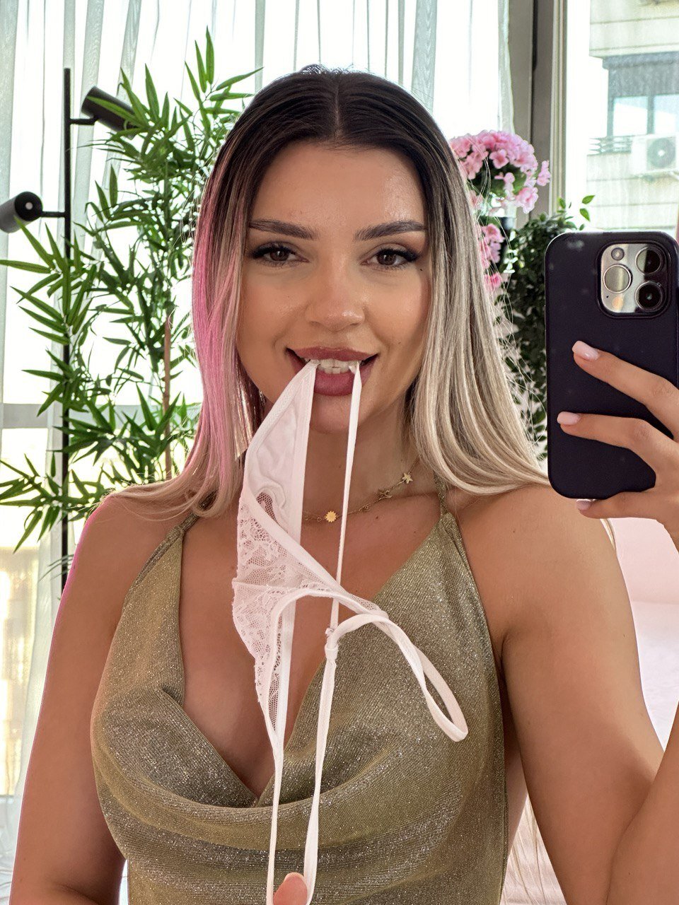 Soopreme_Tease_Babe photo 1