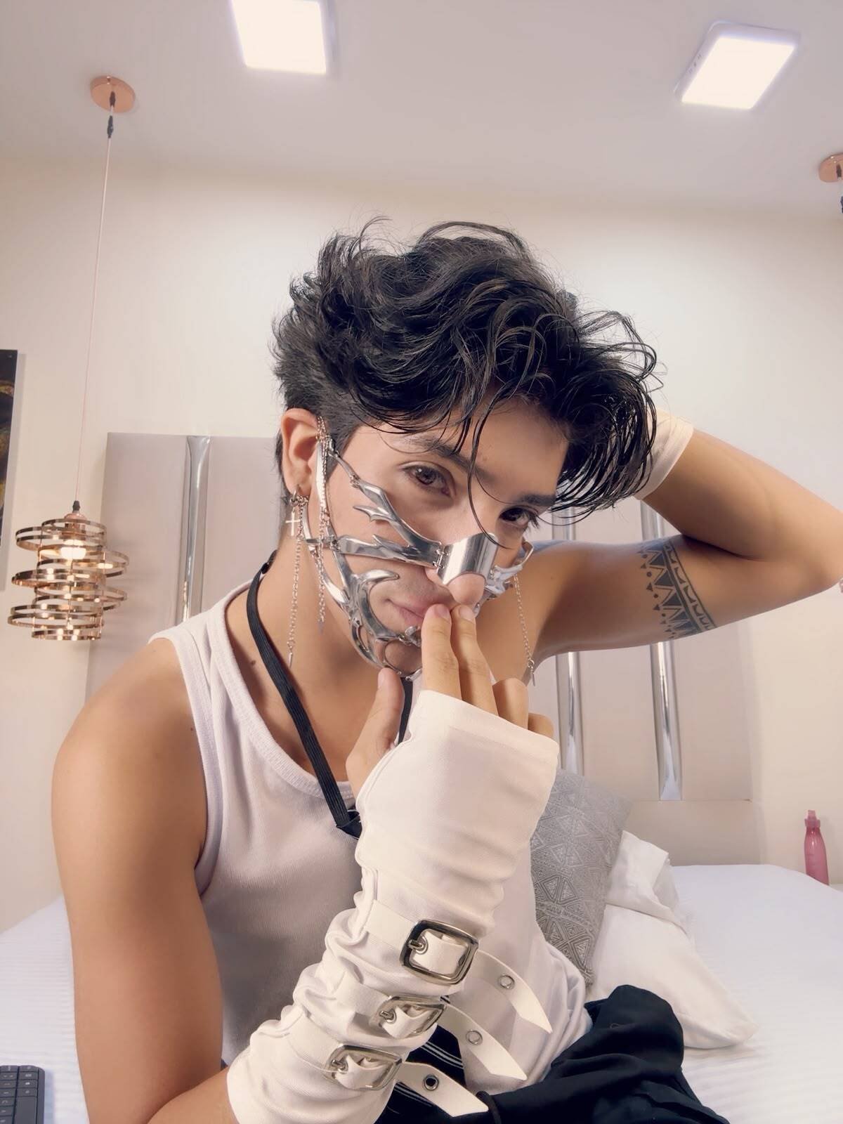 AlekSterling photo 11
