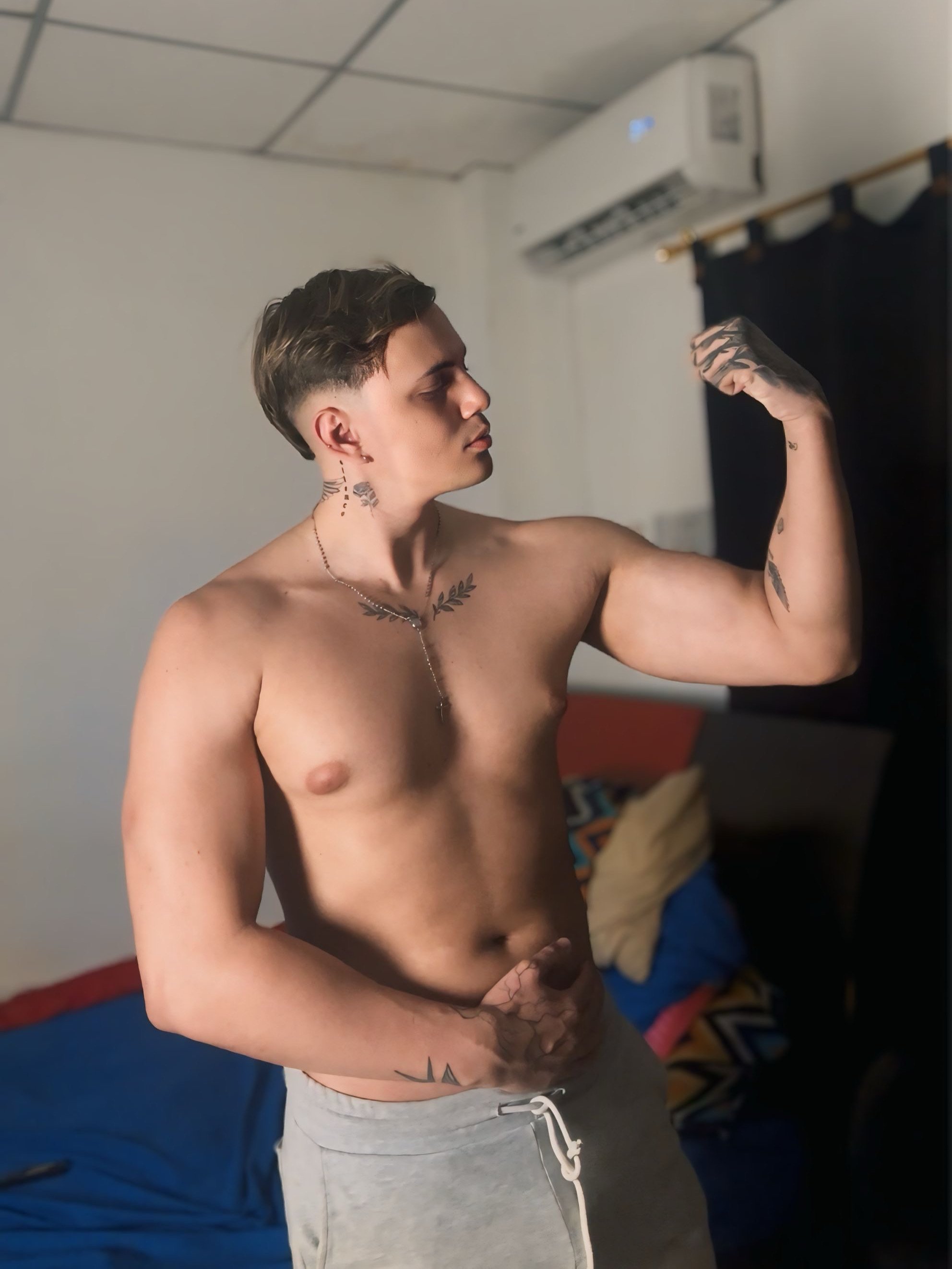 AXEL_STIVENS photo 9