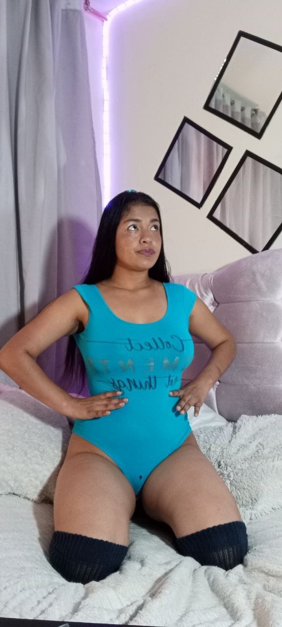 ArianithaaXoX photo 107