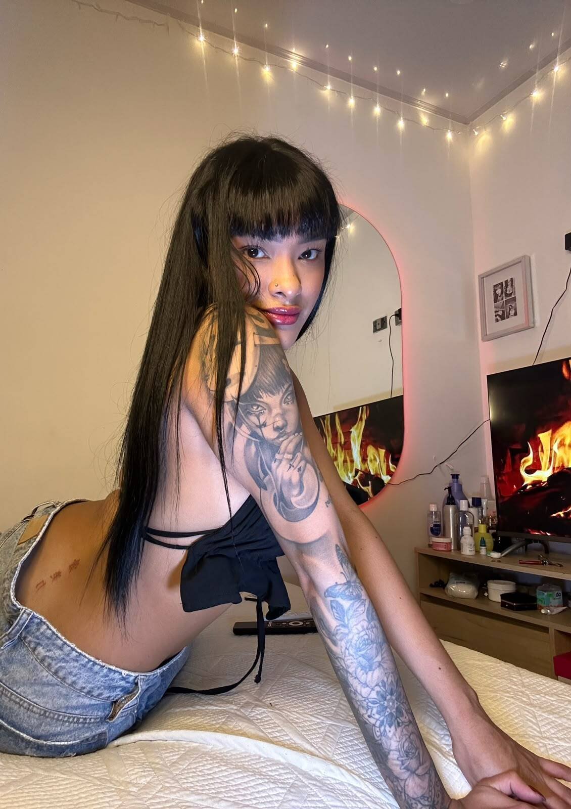 asialovee photo 7