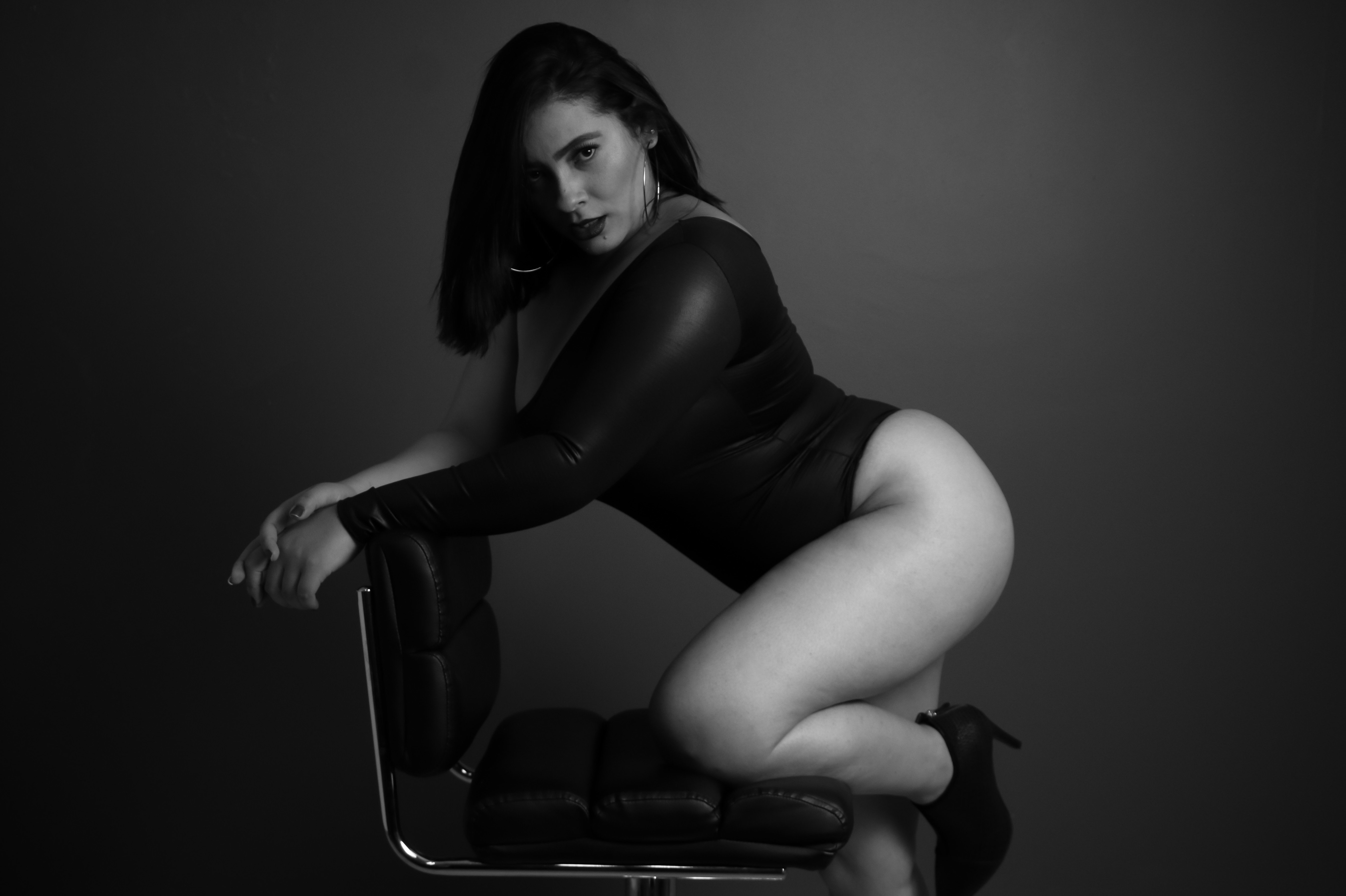 SophieCurvess photo 19