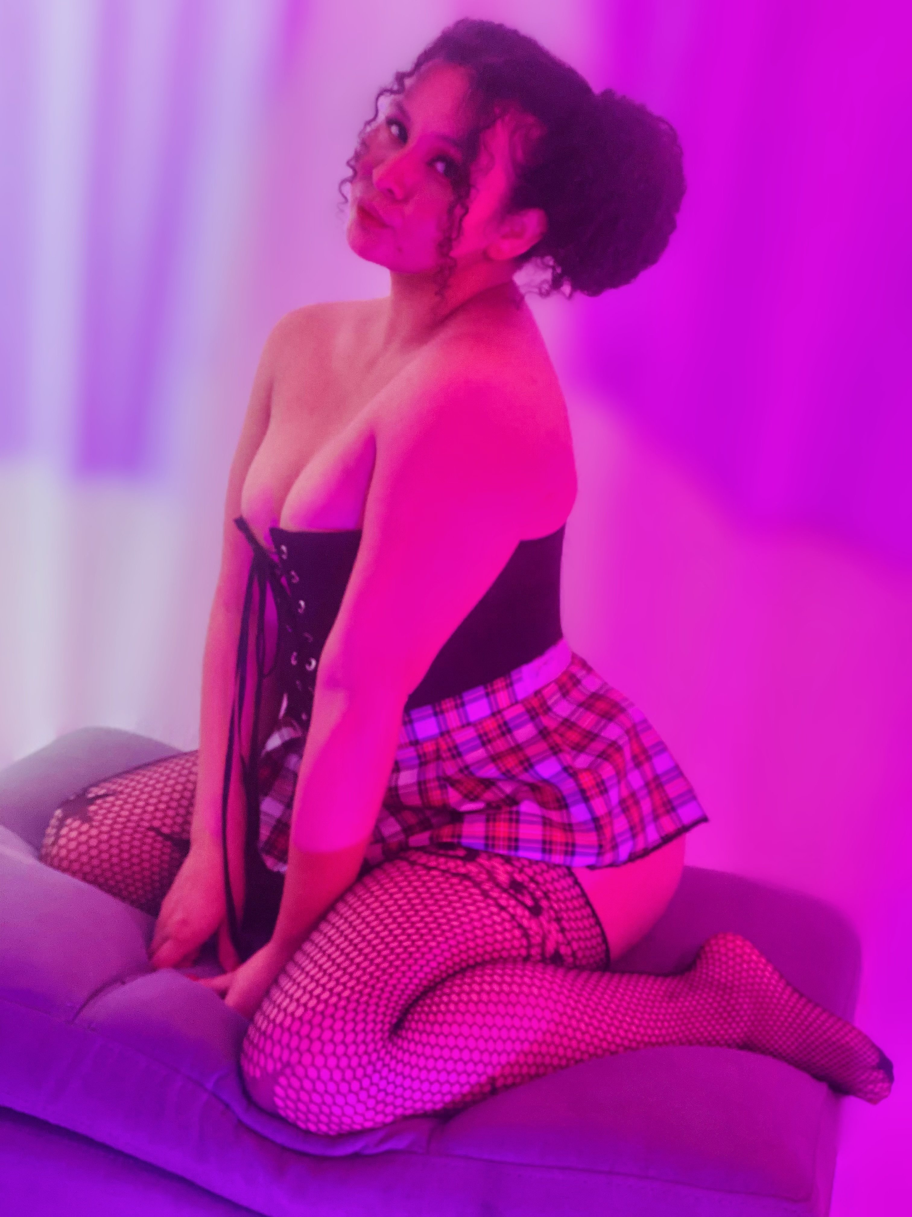 AlaeBigAss photo 51