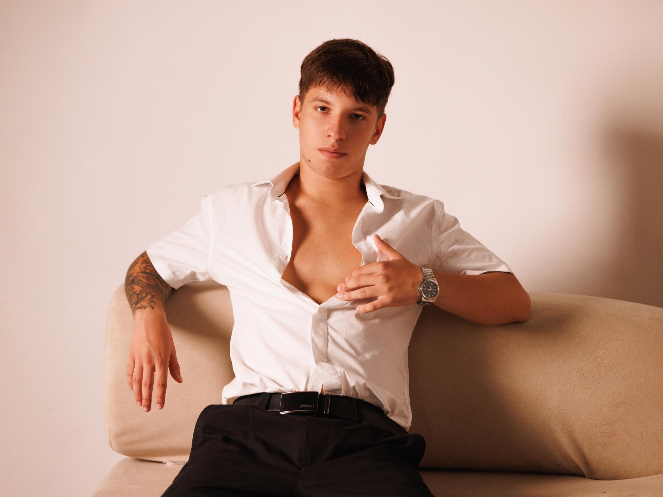 ThomasEdisonn photo 1