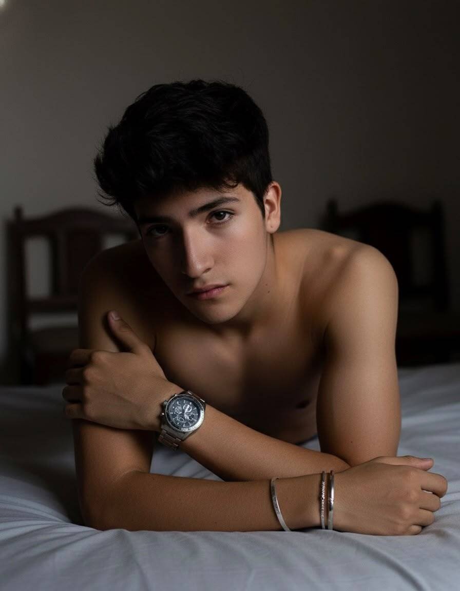AlekSterling photo 7