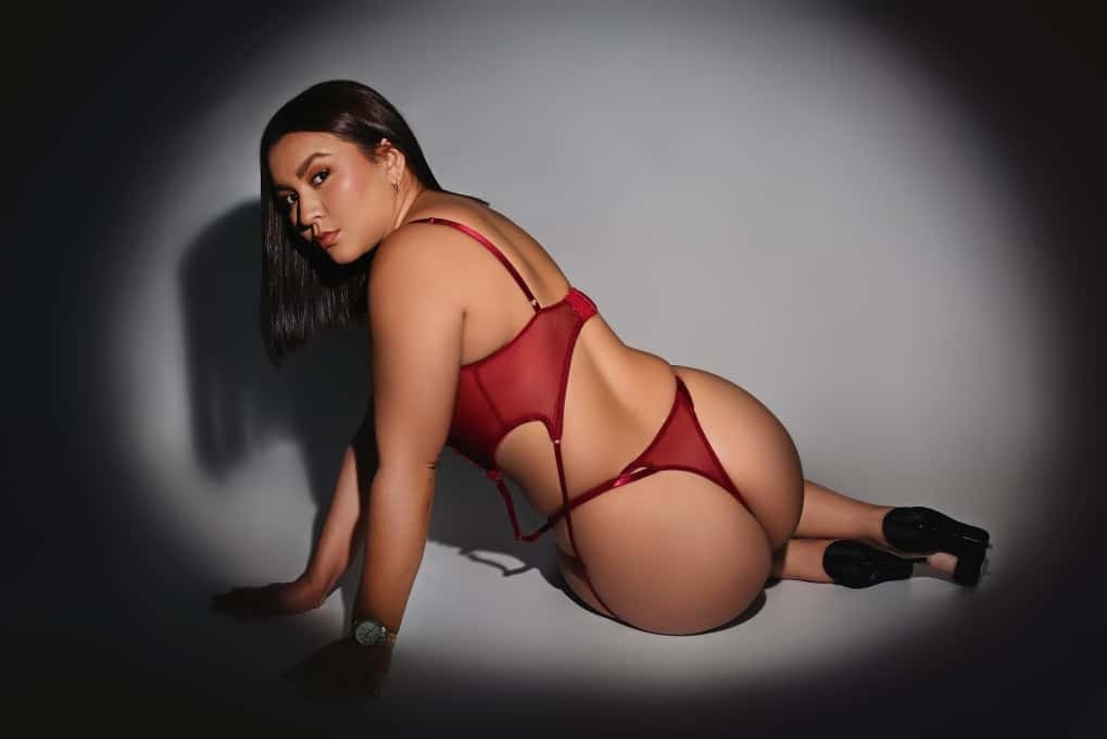 ChloeBonie photo 1