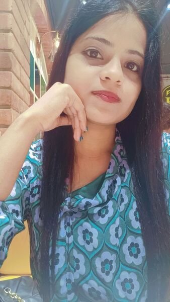 hottyriyaa photo 1